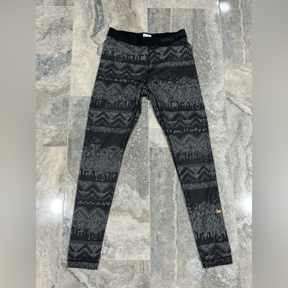 Nike Pro Dri-FIT Black and Gray Leggings